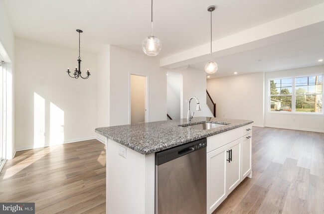 Building Photo - 1134 Franklin St