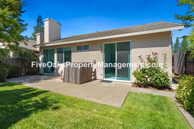 Building Photo - 885 Rathbone Cir