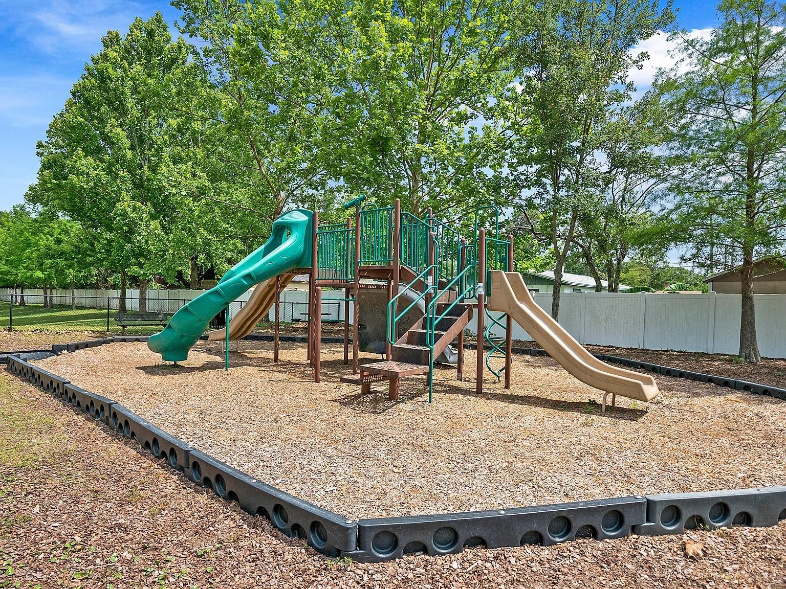 Building Photo - 7920 Merrill Rd