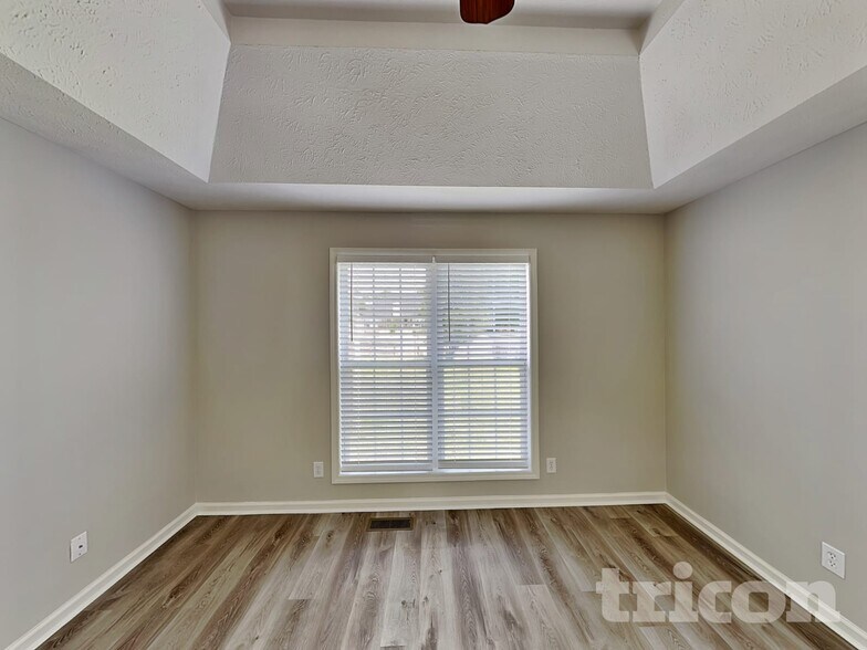 Building Photo - 775 Vera Dr