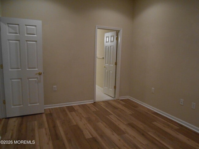 Building Photo - 10 Headwaters Pl