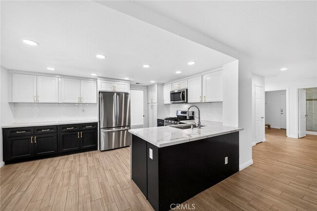 Building Photo - 3355 Sterling Dr