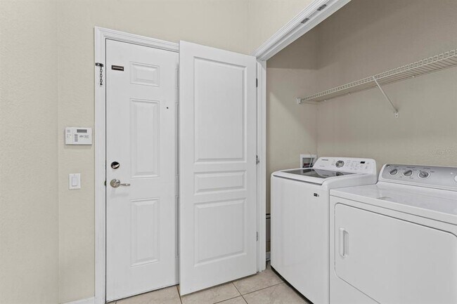 Building Photo - 8250 Civita Dr