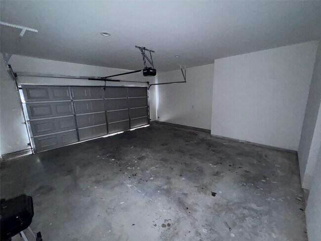 Building Photo - 5508 Oakmont Villas Dr