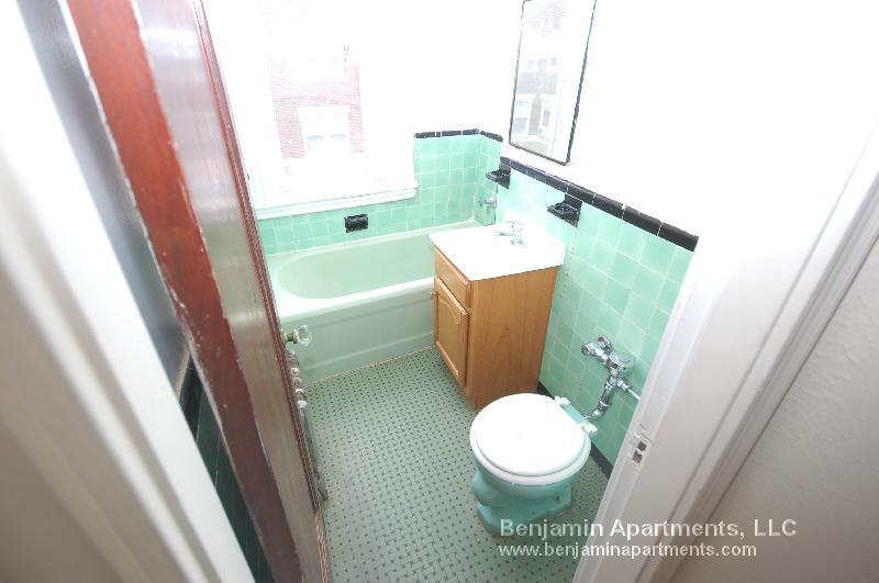 Building Photo - 66 Chiswick Rd