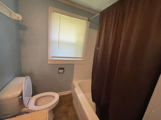 Building Photo - 5350 NC-194