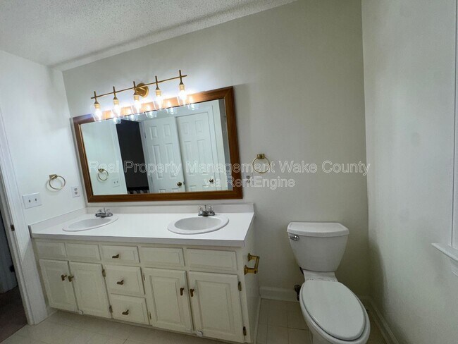 Building Photo - 116 Kendlewick Dr