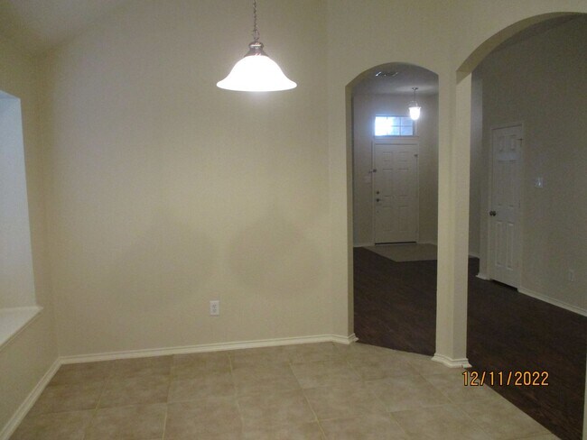 Building Photo - 5144 Waterview Ct