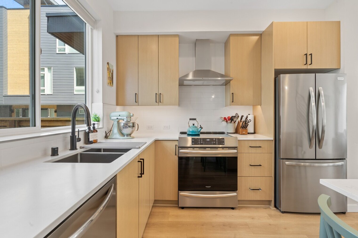 Building Photo - 6405B 22nd Ave NW