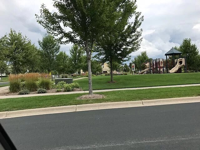 Building Photo - 1611 Fox Hunt Way