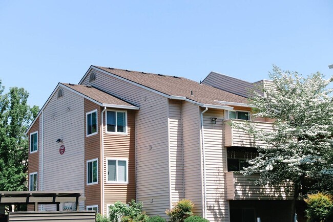 Building Photo - Life Just Got Better Come See For Yourself...