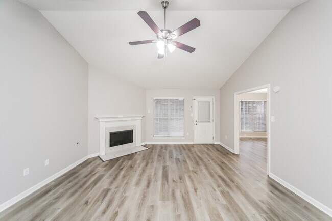 Building Photo - 1679 Central Trails Dr