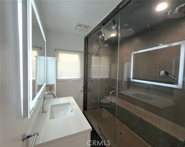 Building Photo - 1274 S Orange Dr