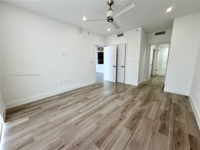 Building Photo - 550 Okeechobee Blvd