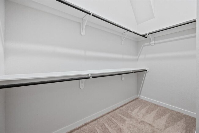 Building Photo - 17110 Mystic Rivers Ln
