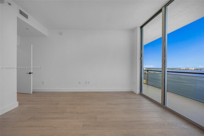 Building Photo - 7901 Hispanola Ave