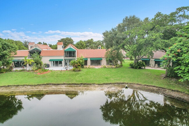 Building Photo - 6565 Las Flores Dr
