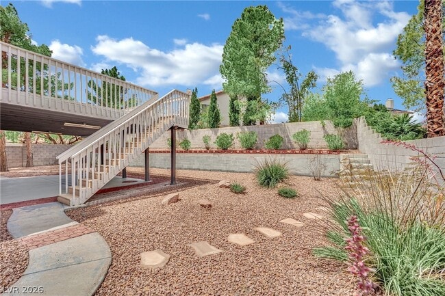 Building Photo - 2520 Machado Dr