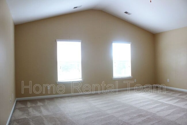 Building Photo - 122 Lake Pointe Dr