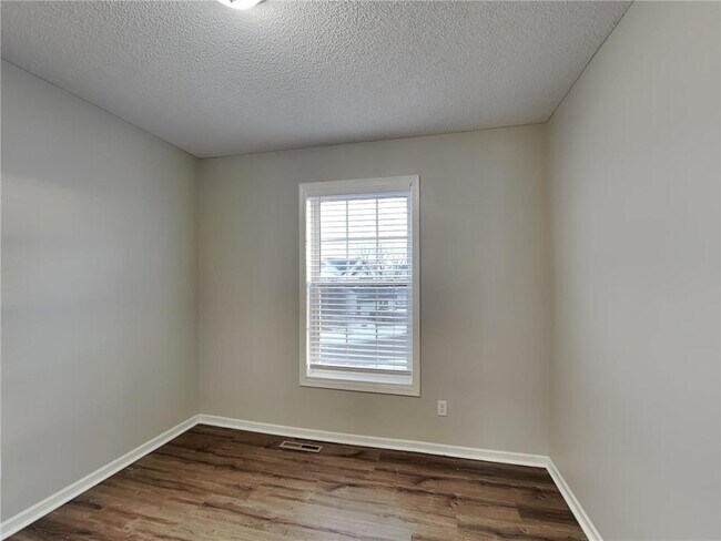 Building Photo - 10065 42nd St NE