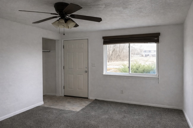 Building Photo - 3 Bedroom NE Canton House for rent