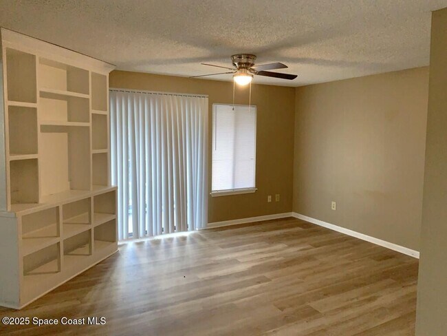 Building Photo - 3515 Sable Palm Ln