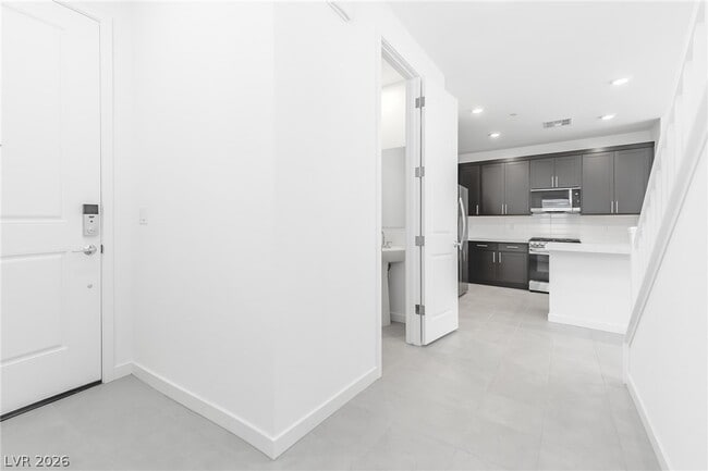 Building Photo - 870 Dunkirk River Ct