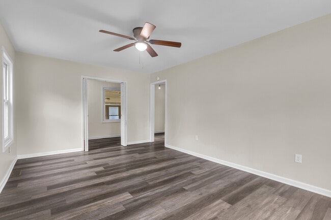 Building Photo - 207 N Nunn St