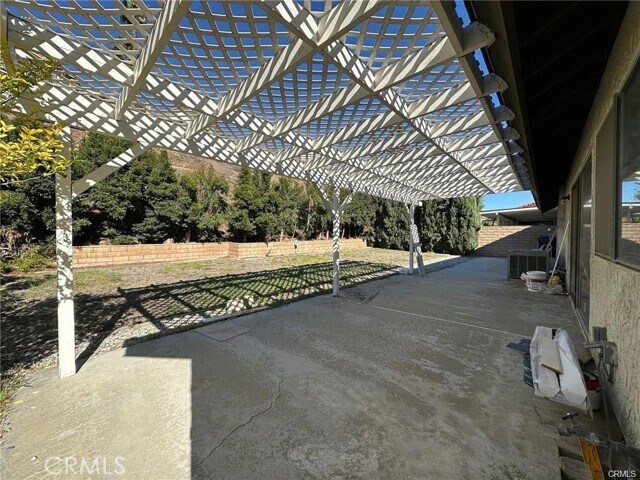 Building Photo - 600 Marek Dr