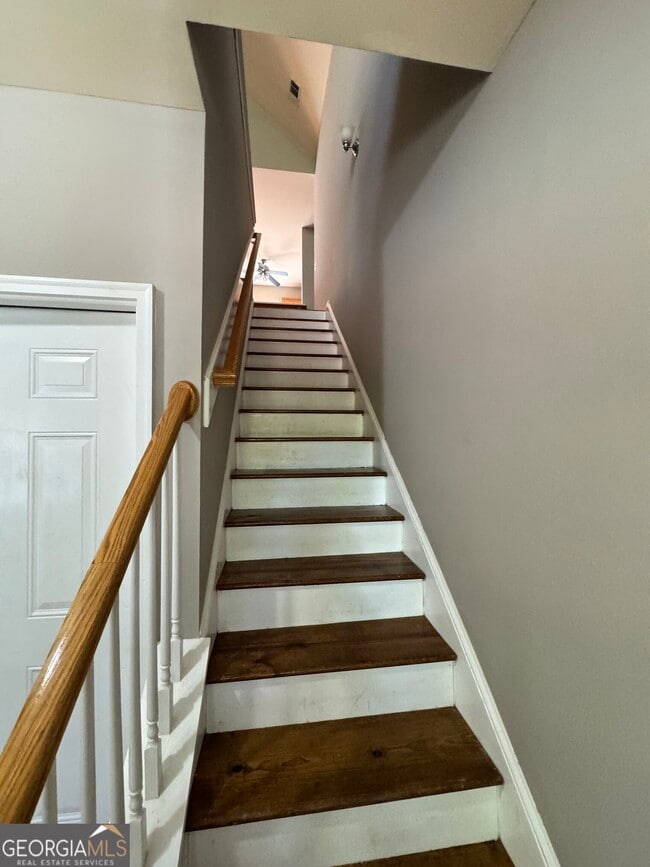 Building Photo - 376 Pointe Cir