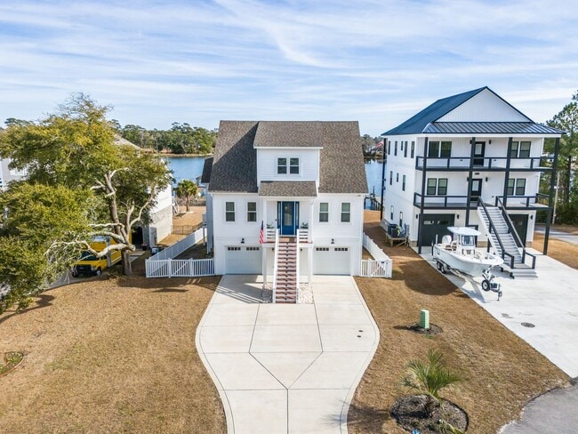 Building Photo - 1059 Meridian Dr