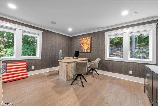 Building Photo - 315 Freemans Ln