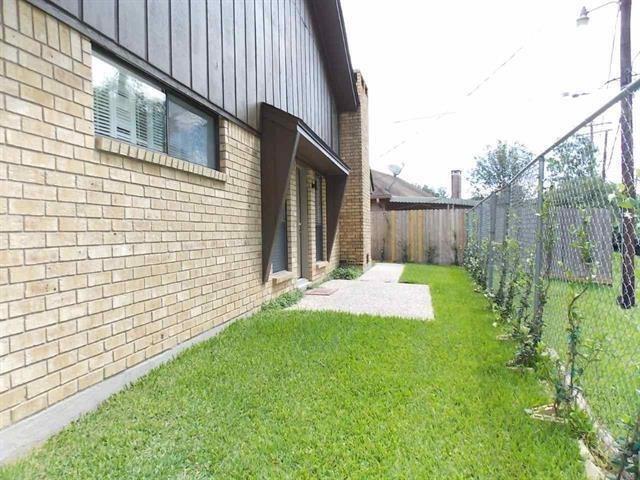 Building Photo - 5691 Calder Ave
