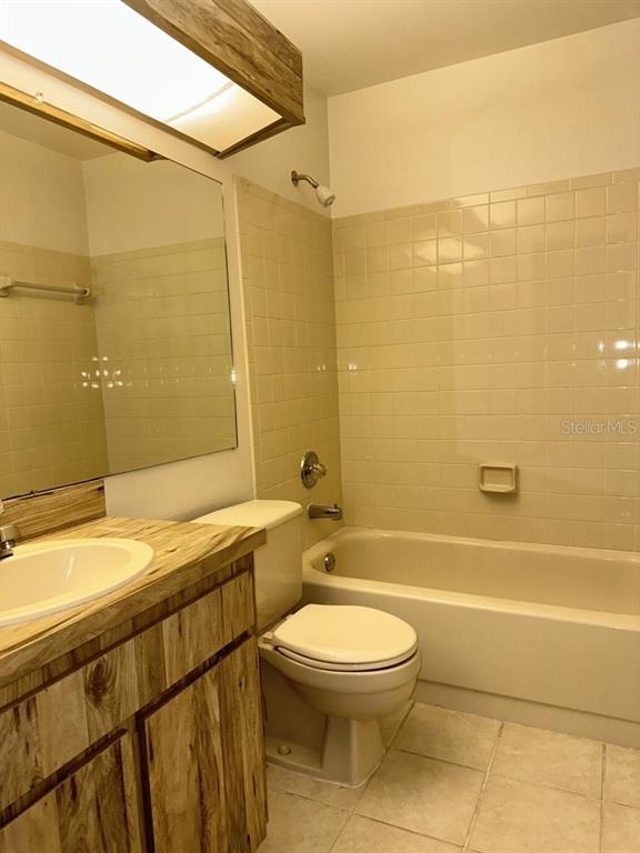 Building Photo - 4002 Shoreside Cir