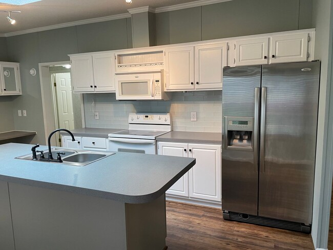 Building Photo - Updated Three Bedroom Two Bath Double Wide in Iron Station