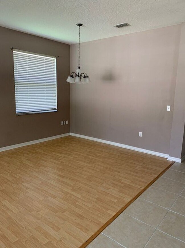 Building Photo - 226 Venetian Bay Cir