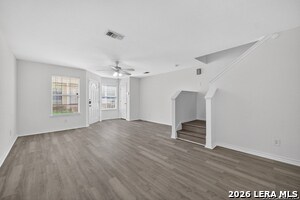 Building Photo - 10 Bratton Dr