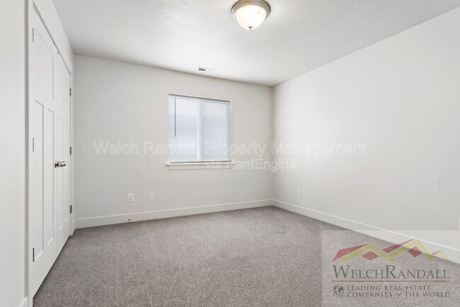 Building Photo - 433 N 100 W