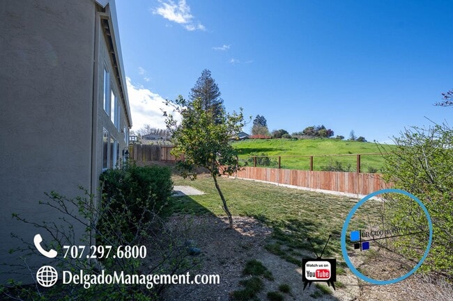 Building Photo - Benicia! Large 3 bd/2 bath