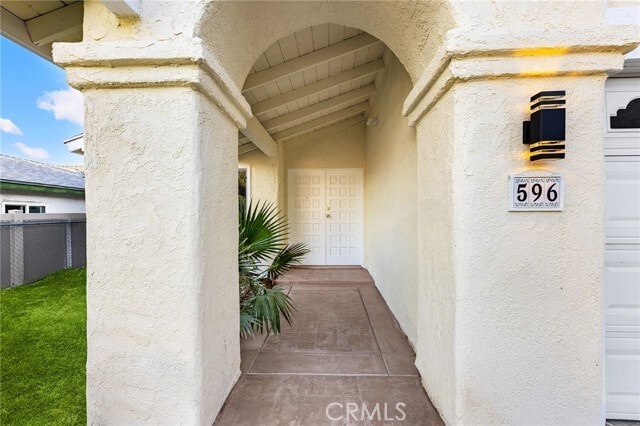 Building Photo - 596 Vista Rambla