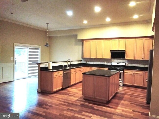 Building Photo - 6403 Velliety Ln