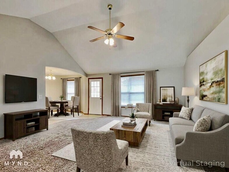 Building Photo - 429 N Century Ave