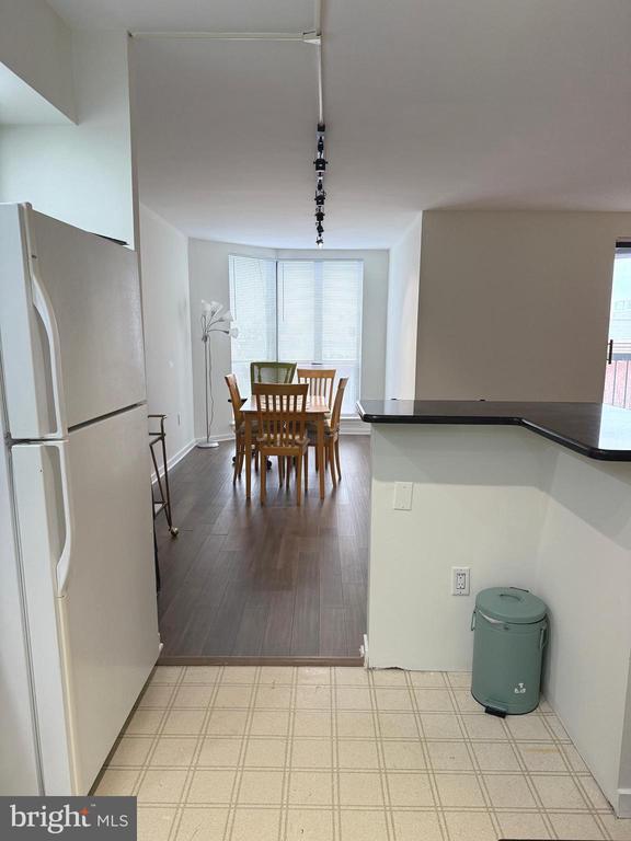 Building Photo - 200 Lombard St