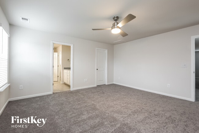 Building Photo - 101 Wild Lily Dr