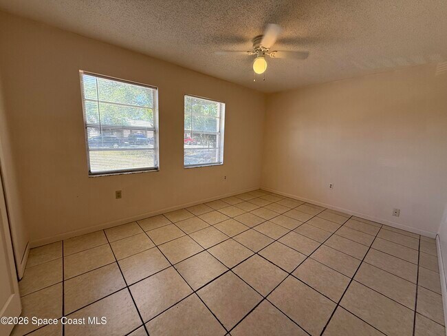 Building Photo - 1514 Clearlake Rd