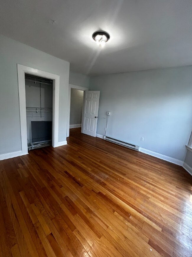 Building Photo - 601 Clay Ave