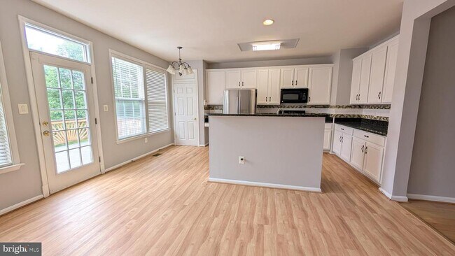 Building Photo - 13996 Khalid Ln