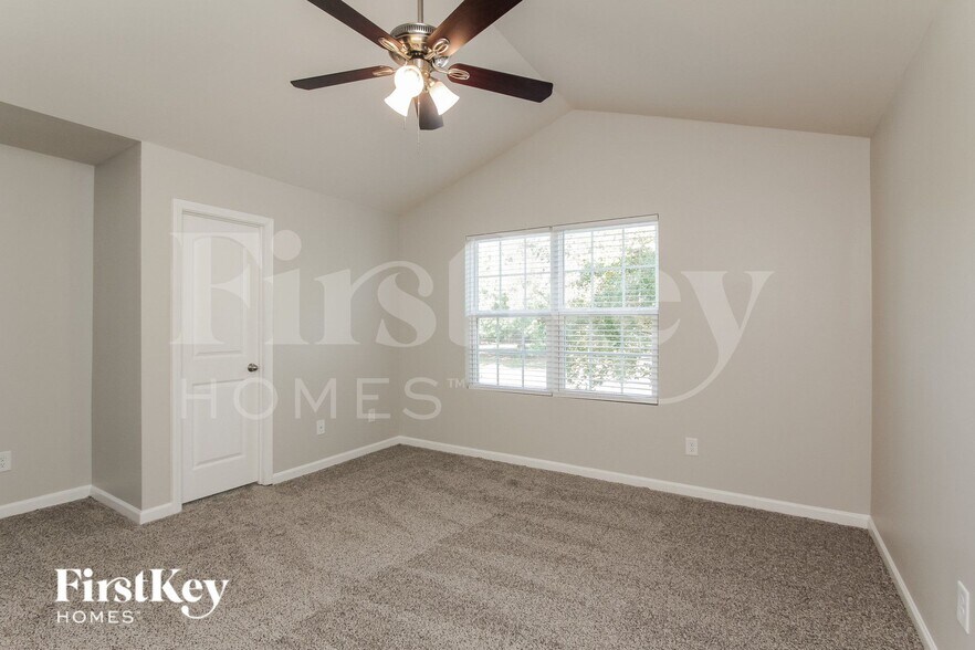 Building Photo - 4509 David Cox Rd