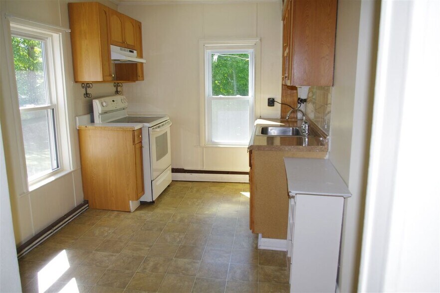 Building Photo - 259 High