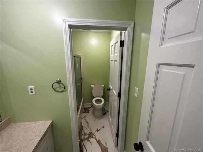 Building Photo - 193 Maple Hill Ave